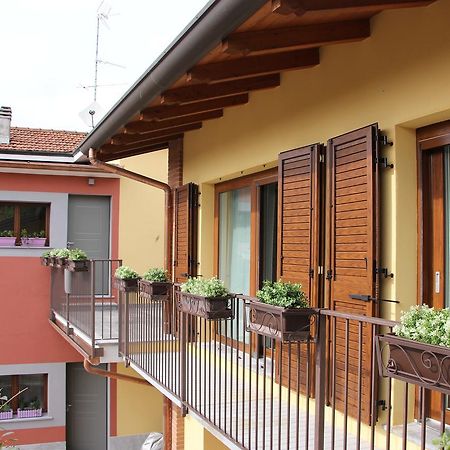Hayloft Bed and Breakfast Cornaredo Exteriör bild