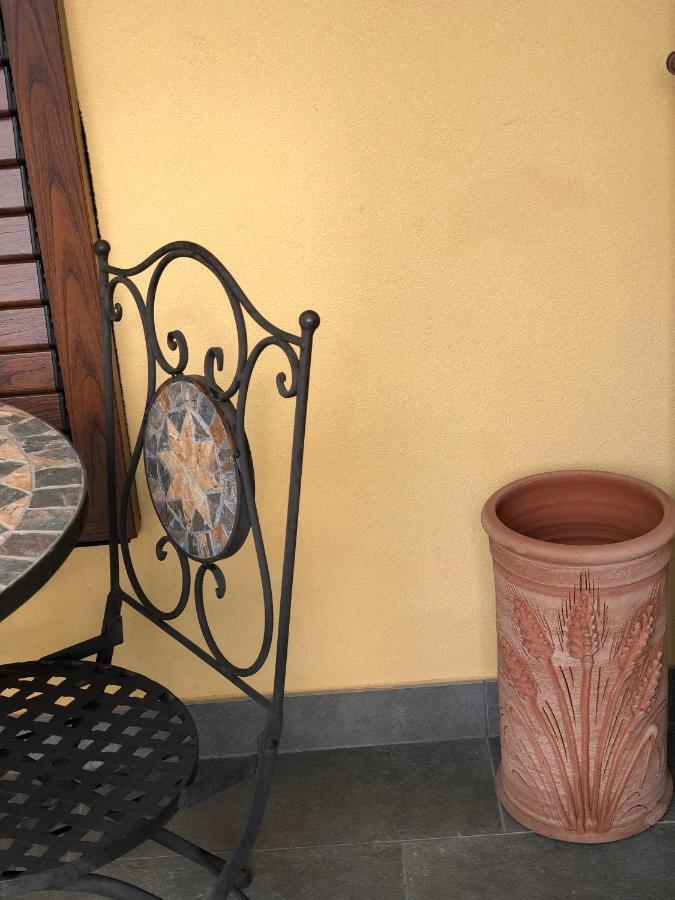 Hayloft Bed and Breakfast Cornaredo Exteriör bild